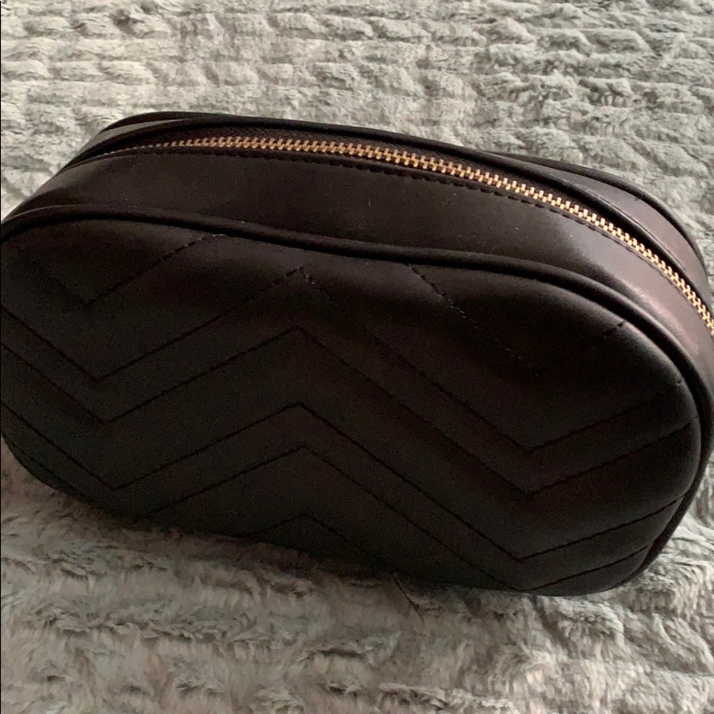 Black fashion ova fanny pack